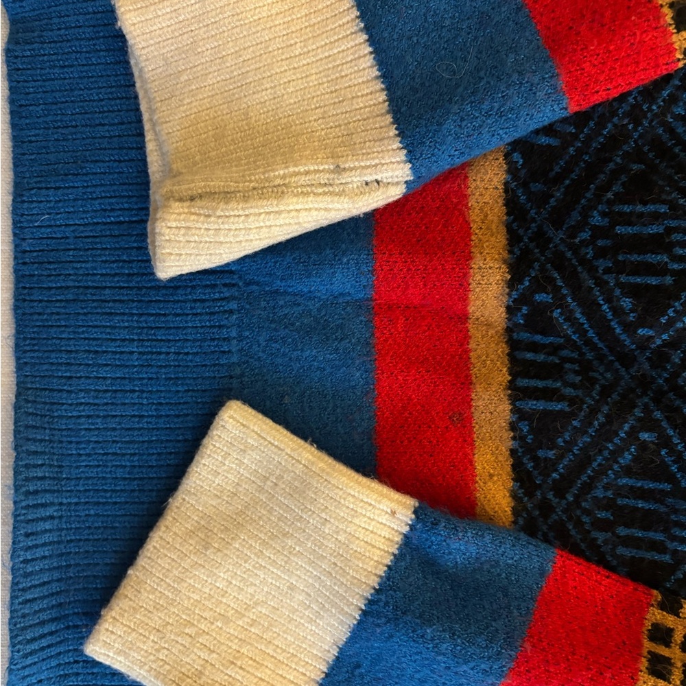 Colorful Geometric Sweater - Picture 2 of 7